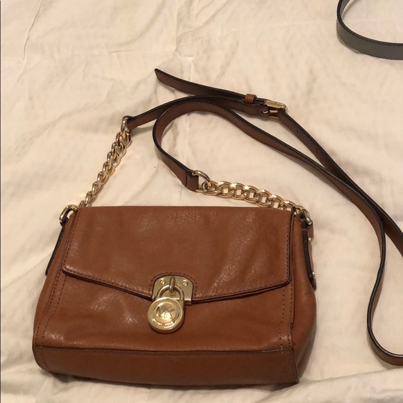 Michael Kors Handbags - Leather Michael Kors crossbody small purse